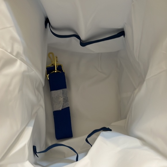 NWT 🌸Lilly Pulitzer Insulated Wine Cooler🏝️ - Picture 5 of 6